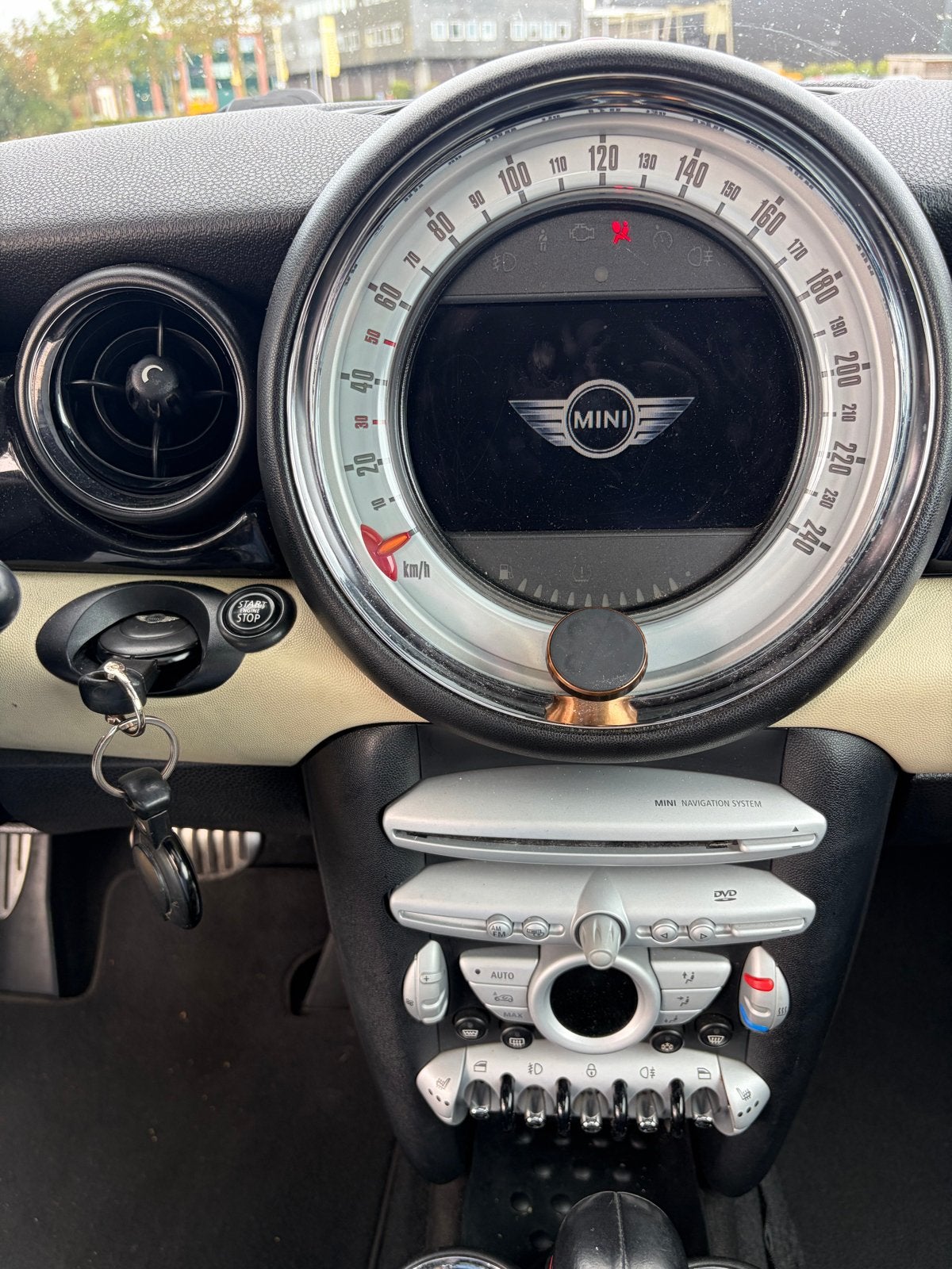 Foto 11 van Mini Clubman 1.6 Cooper S AUT 2008 Wit