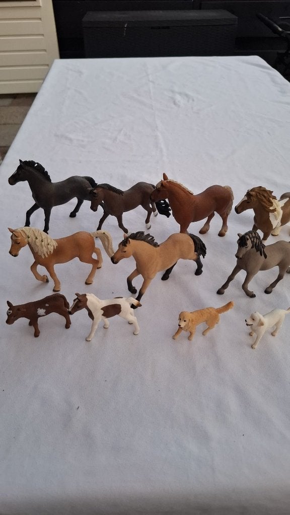 Schleich paarden & dieren 12 stuks, Ophalen of Verzenden, Zo goed als nieuw
