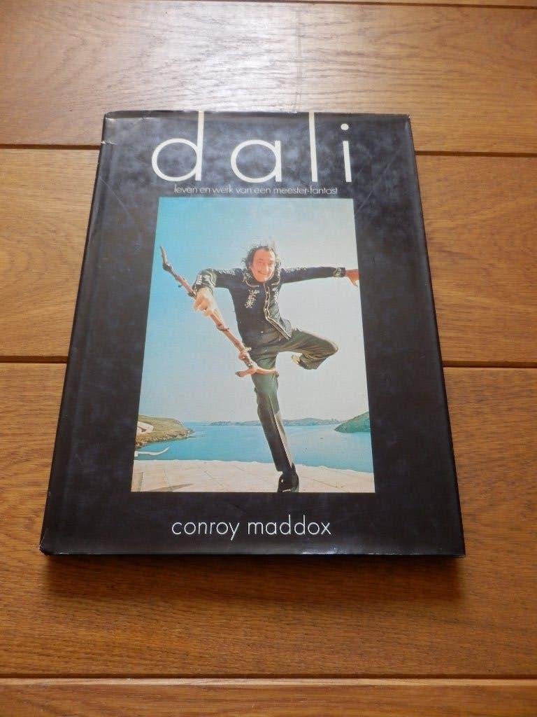 Dalí. Leven en werk van een meester Fantast.-MADDOX, Conroy:, Conroy Maddox., Ophalen of Verzenden, Zo goed als nieuw, Schilder- en Tekenkunst