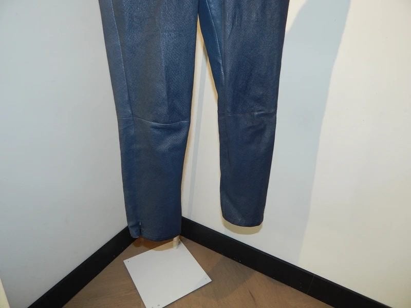 Enes blauwe leren broek schub werk in het leer elastishe M, Kleding | Dames, Maat 38/40 (M), Enes, Zo goed als nieuw, Lang