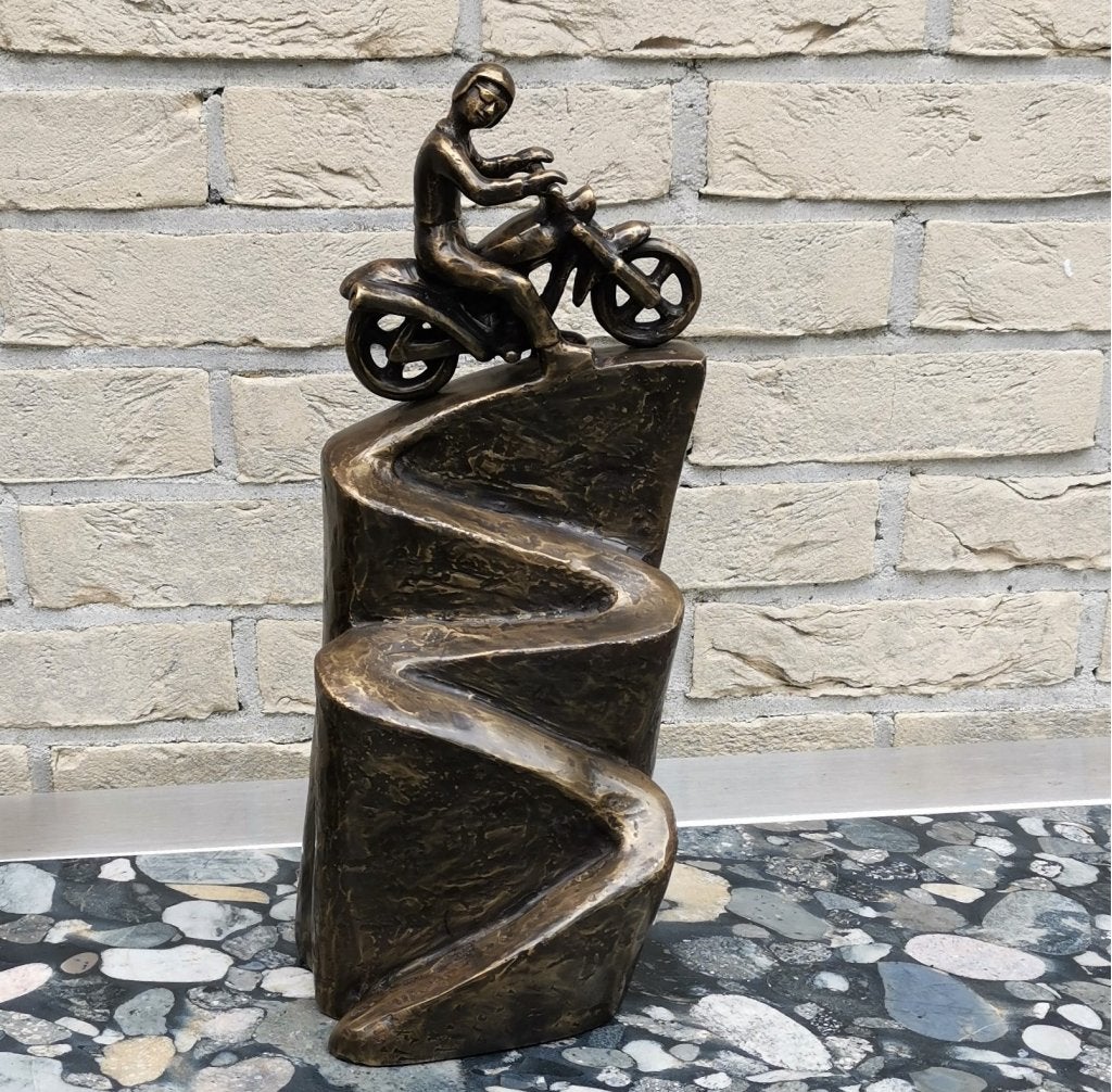 Urn: Motor - Wielrennen - Fietsen - Voetbal - Tennis - Skiën