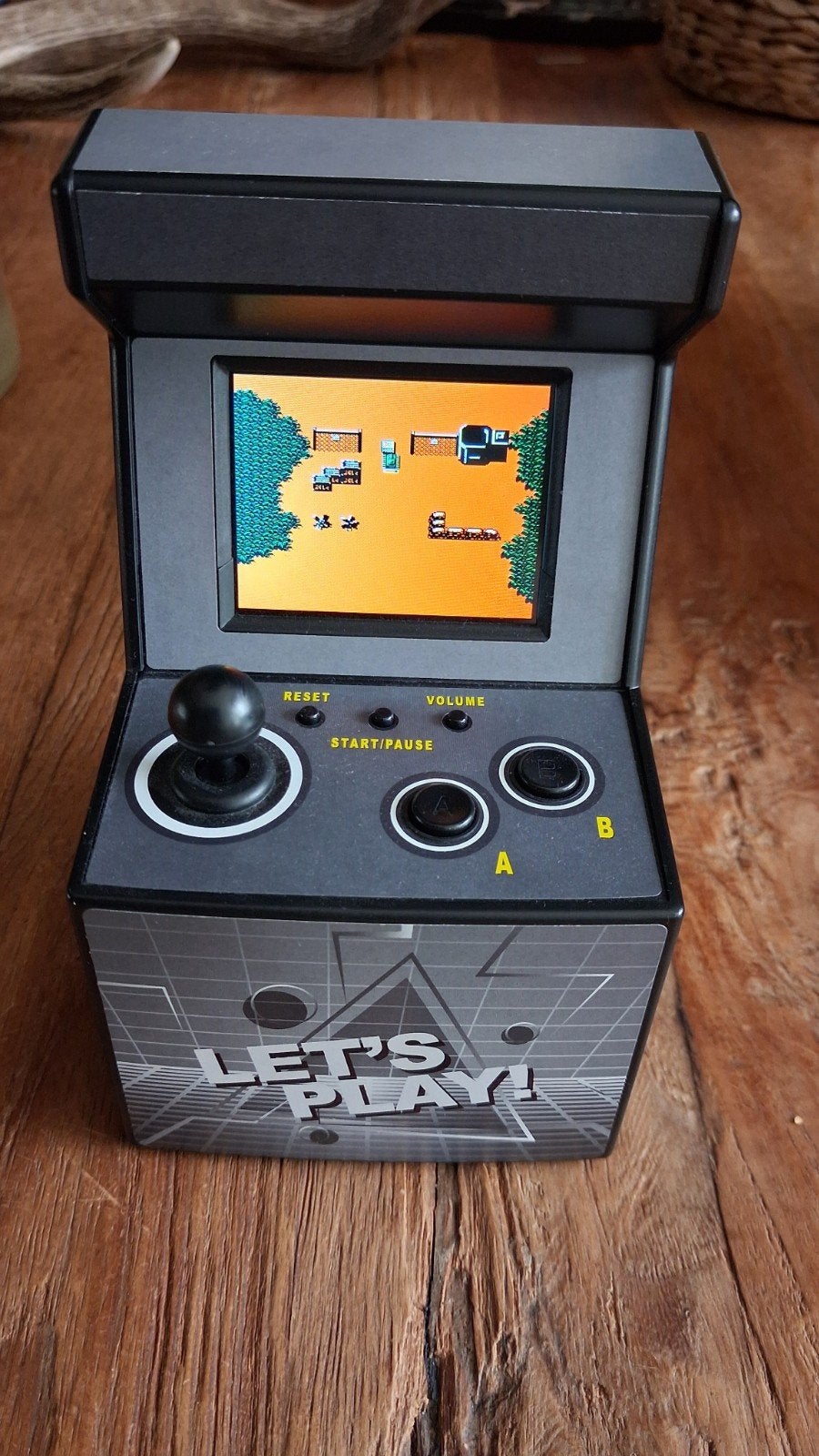 Retro Arcade Mini Game Console - Let's Play!, Ophalen of Verzenden, Overige merken, Zo goed als nieuw
