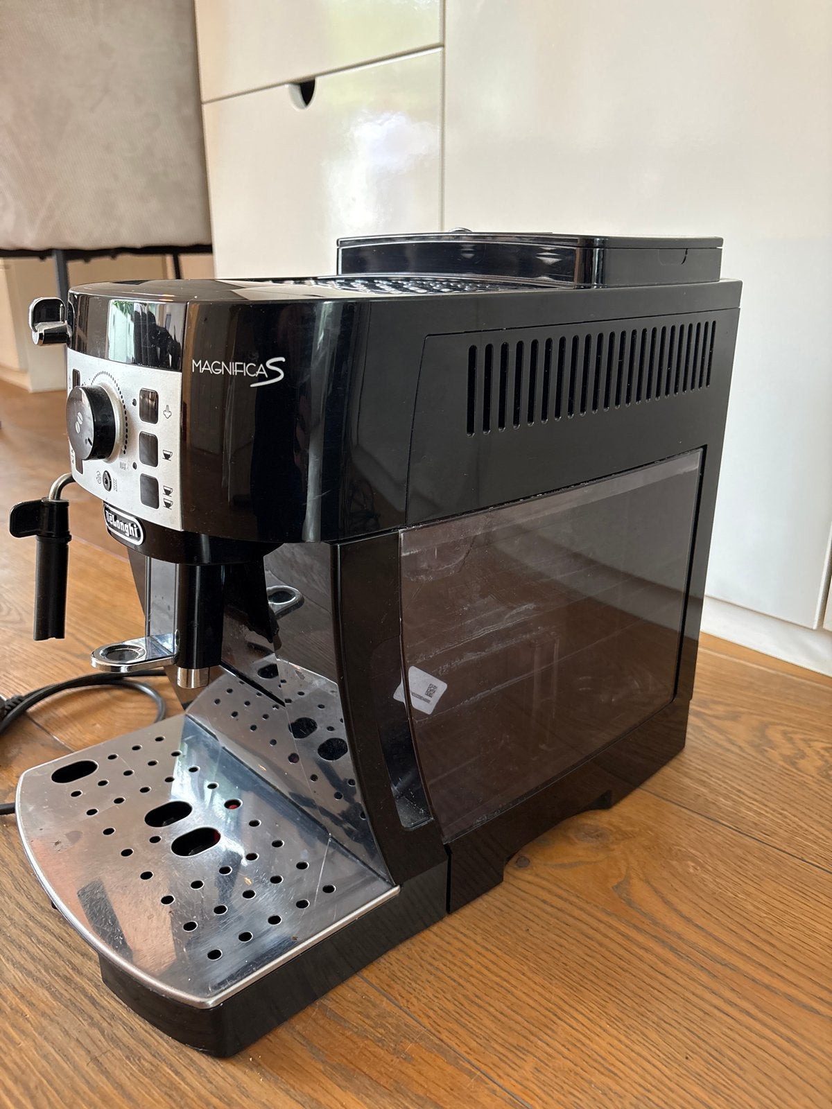 Foto 3 van De'Longhi Magnifica S volautomatische espressomachine