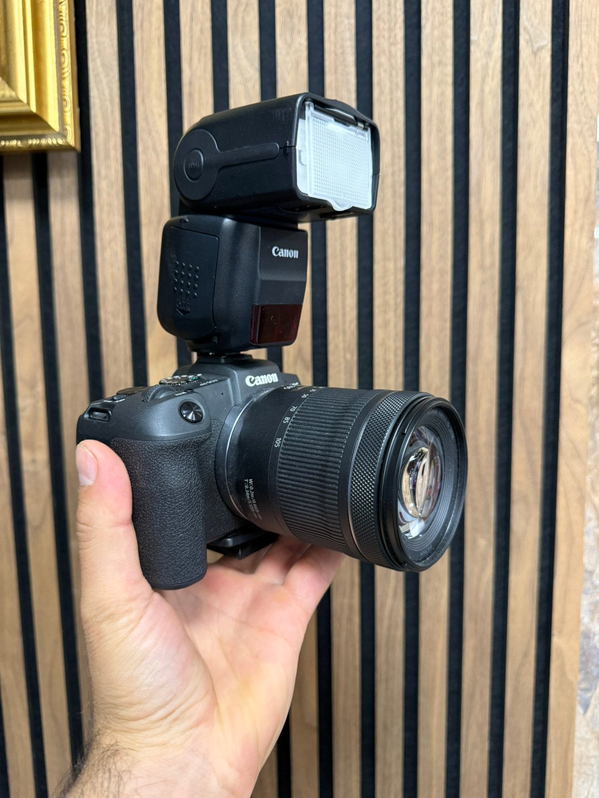 Canon EOS RP + RF 24-105mm lens + Canon 430EX III-RT, Ophalen, Zo goed als nieuw, Spiegelreflex, Canon