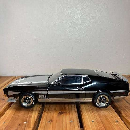 ford mustang 1971 1/18, Hobby en Vrije tijd, Modelauto's | 1:18, Verzenden, Zo goed als nieuw, Auto, Autoart