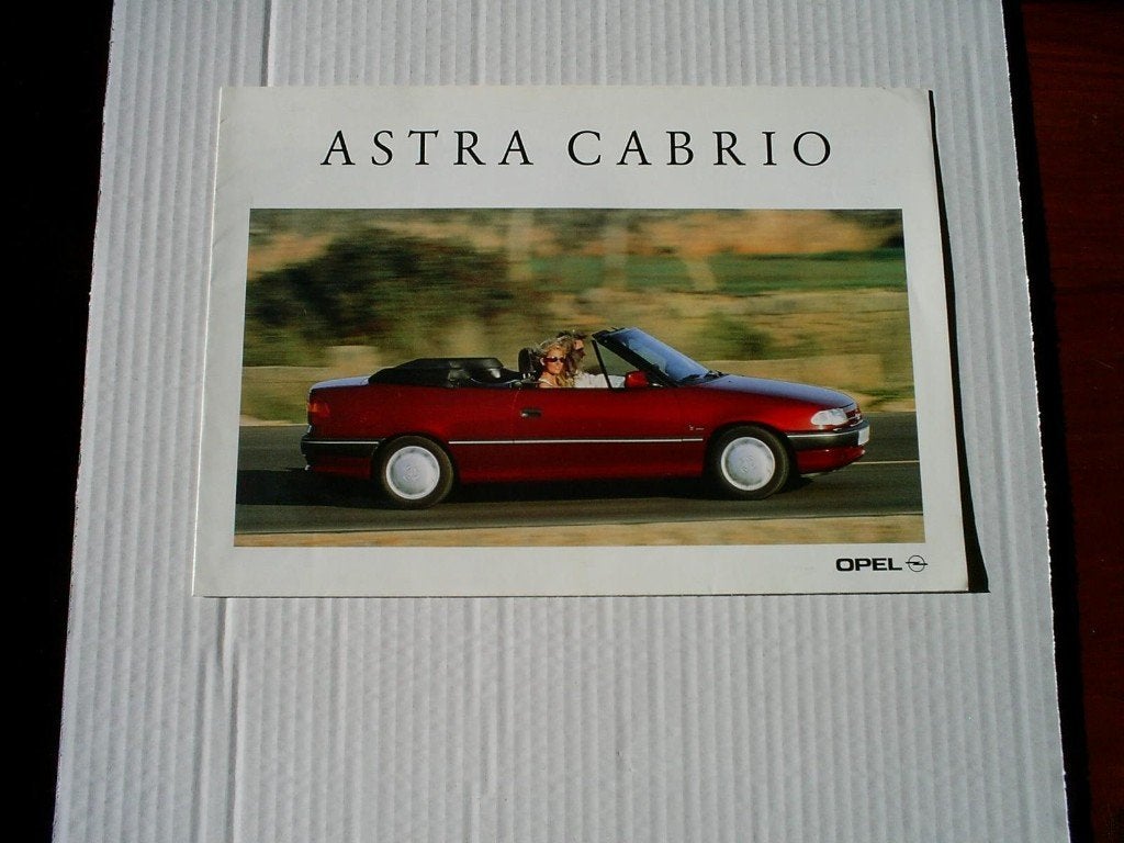 Opel Astra Cabrio [ 6 / 1993 8 pag. + Poster ], Verzenden, Zo goed als nieuw, Opel