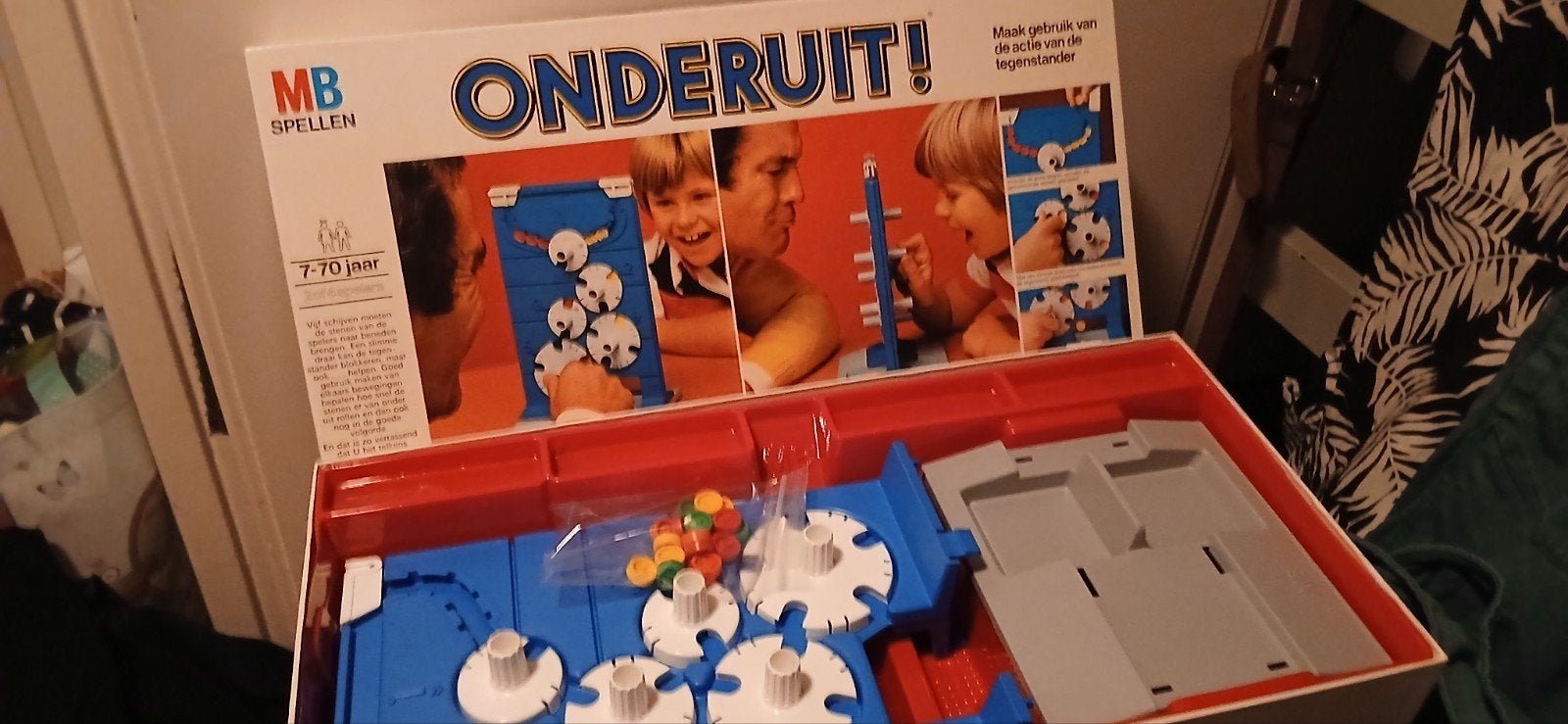 Onderuit van MB spellen de grote versie uit de jaren 70, Een of twee spelers, Ophalen of Verzenden, Zo goed als nieuw, MB Spellen
