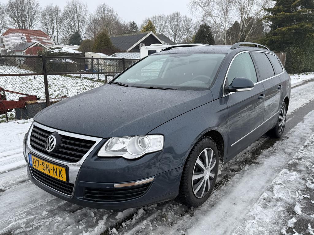 Volkswagen Passat Variant 2.0 FSI Comfortline ECC/Cruise/PDC, Auto's, Voorwielaandrijving, Stof, Gebruikt, Zwart