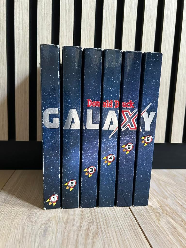 Donald Duck Galaxy pockets, Meerdere stripboeken, Ophalen of Verzenden, Gelezen