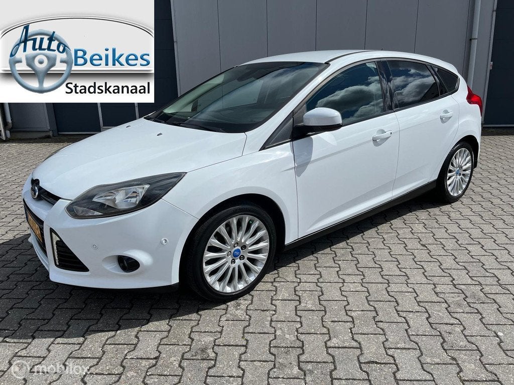 Ford Focus 5 deurs 1.6 EcoBoost Titanium, koppakking lekt, Stof, Gebruikt, Zwart, 4 cilinders