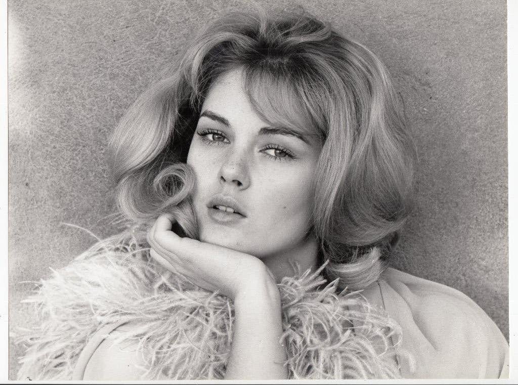 Beba Loncar foto jaren 60 Glamour actrice, Verzamelen, Ophalen of Verzenden, 1960 tot 1980, Gebruikt, Overige onderwerpen