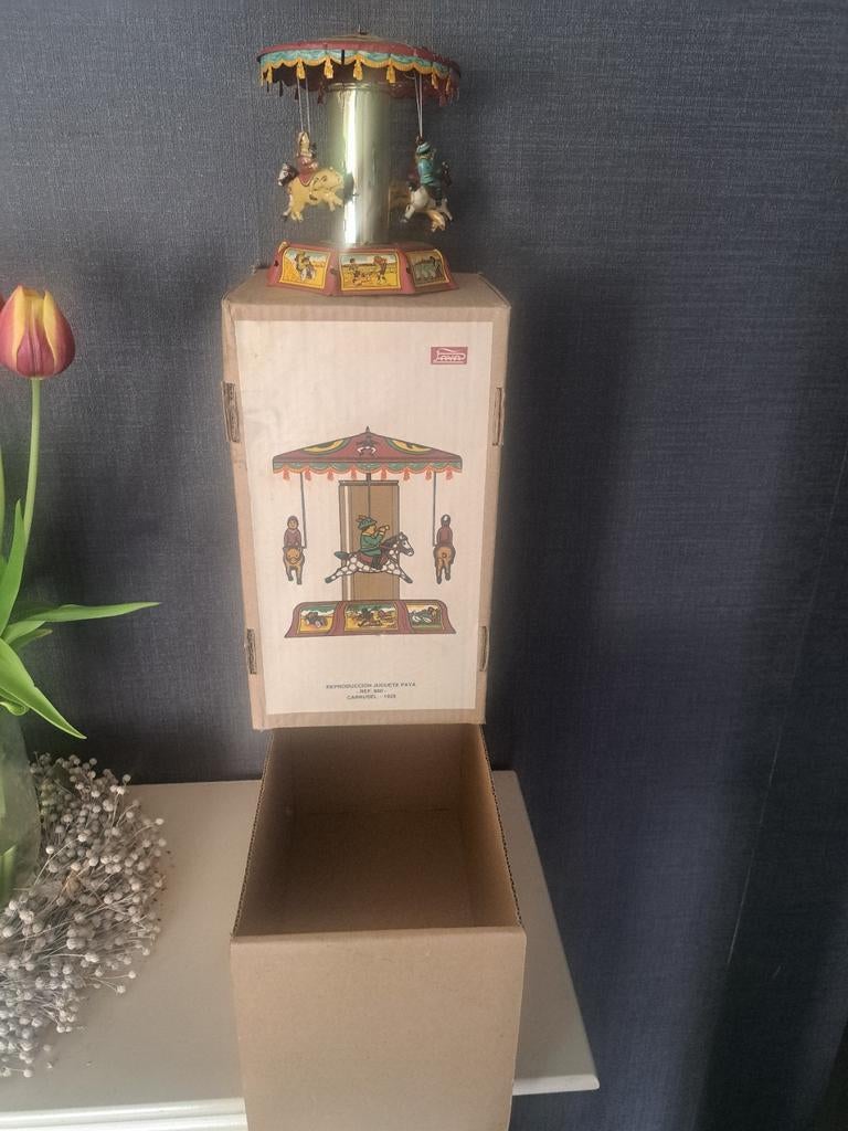 Paya spanje reproductie speelgoed draaimolen, Antiek en Kunst, Ophalen of Verzenden