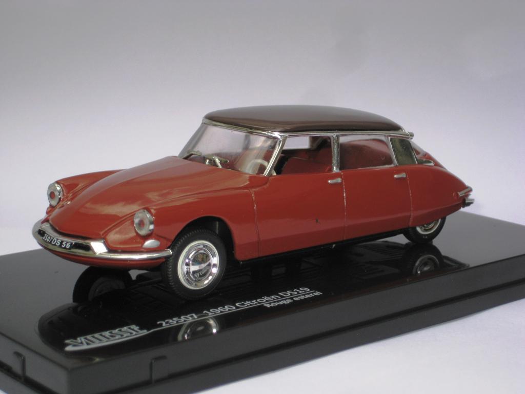 Citroen DS 19 1960 rood of 1956 blauw Vitesse 1:43, Hobby en Vrije tijd, Modelauto's | 1:43, Ophalen of Verzenden, Nieuw, Auto