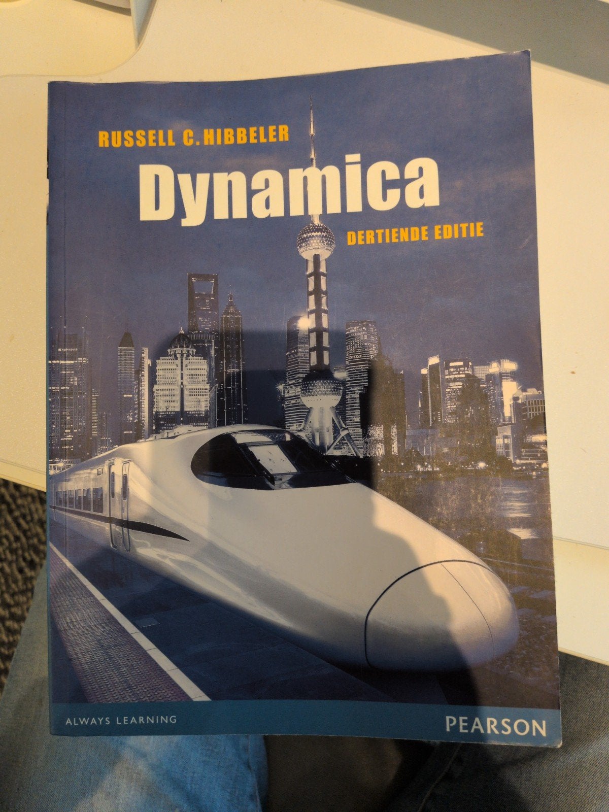 Dynamica - Russell C. Hibbeler - Dertiende Editie, Zo goed als nieuw, Russell C. Hibbeler, Beta, HBO