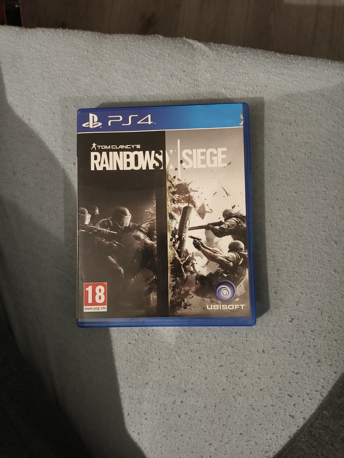 Tom Clancy's Rainbow Six Siege PS4/ps5 (kan op beide), Online, Vanaf 18 jaar, Shooter, Ophalen of Verzenden