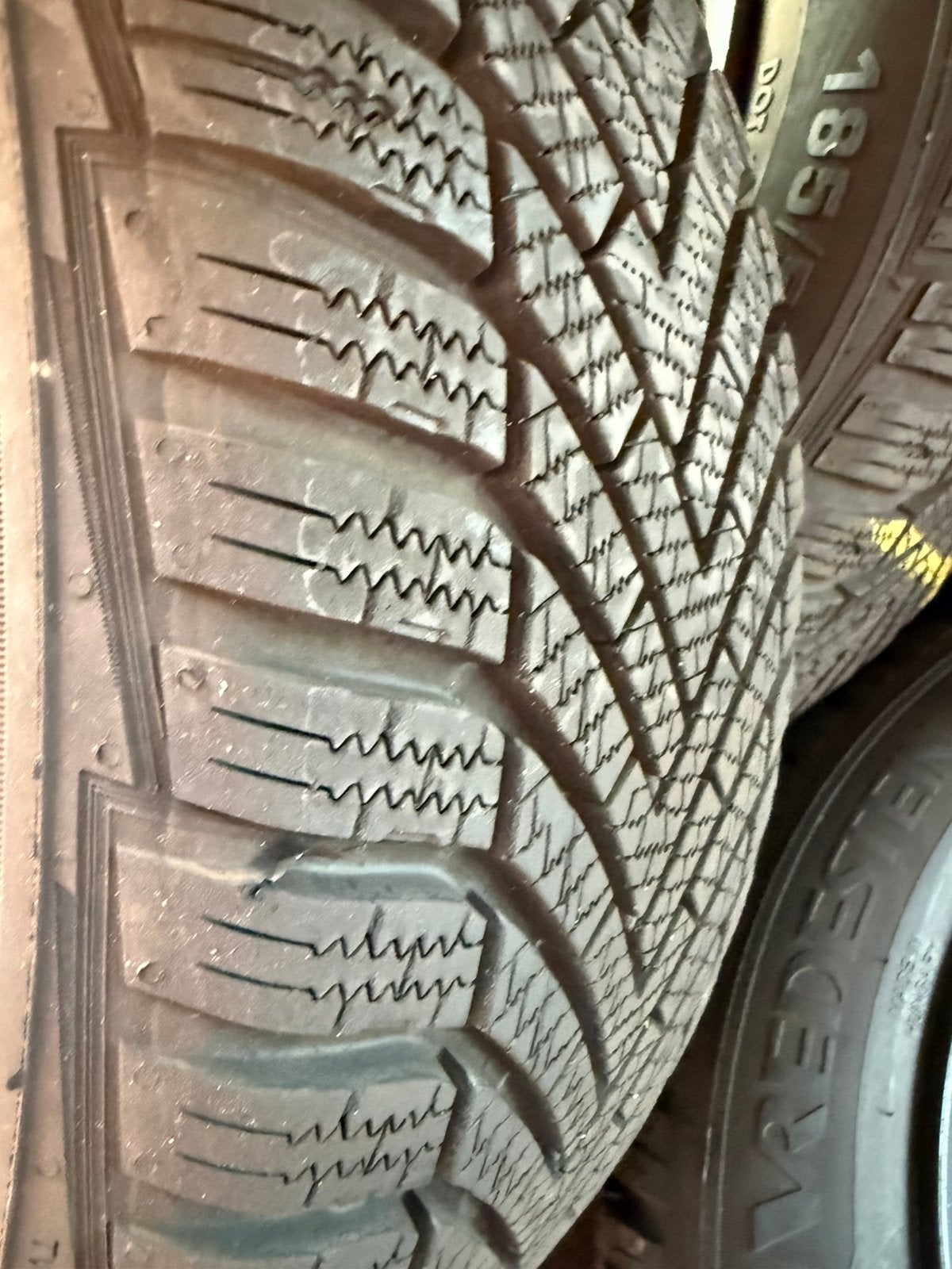 Fiat 500 Winterbanden set op stalenvelg zo goed als nieuw, Ophalen, Gebruikt, 15 inch, Banden en Velgen