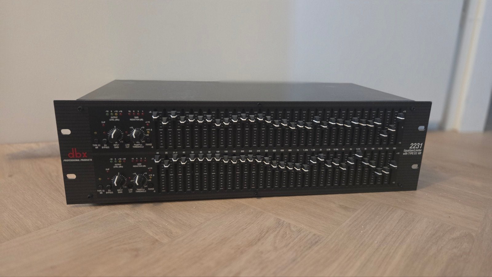 dbx 2231 grafische equalizer, Ophalen, Zo goed als nieuw, Audio