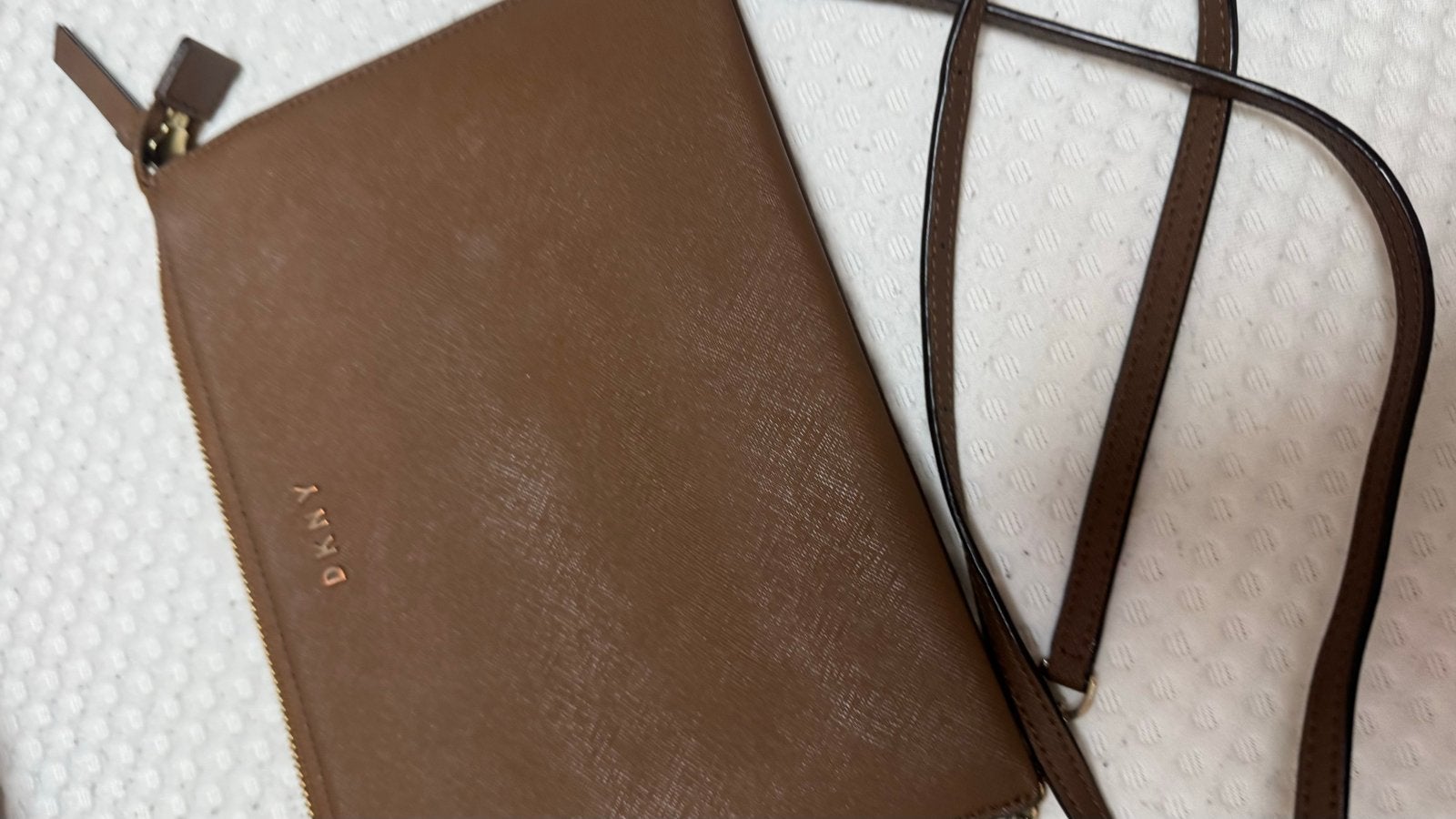 Dkny tas bruin - Zo goed als nieuw, Ophalen of Verzenden, Zo goed als nieuw, Bruin, Schoudertasje