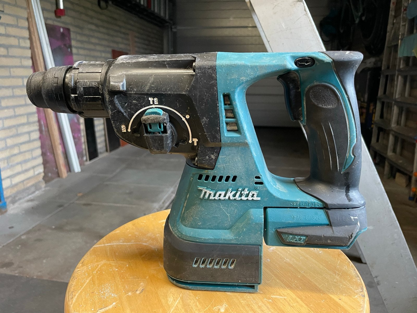 Makita DHR242 18V Accu Boorhamer - Gebruikt, Ophalen, Boor- en/of Breekhamer, Klopboormechanisme, Gebruikt