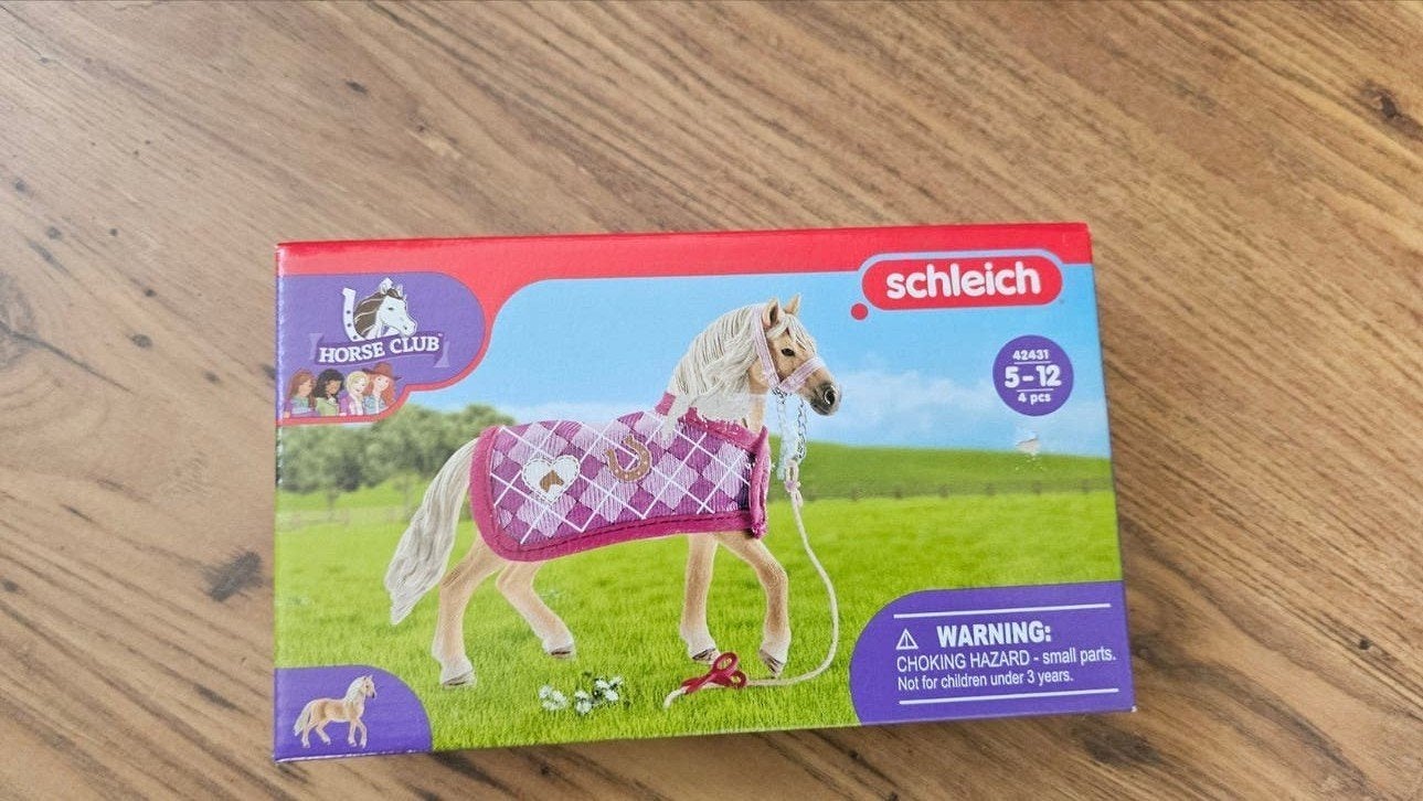 Schleich Horse Club paard met deken en halster (nieuw), Ophalen of Verzenden, Nieuw, Jongen of Meisje