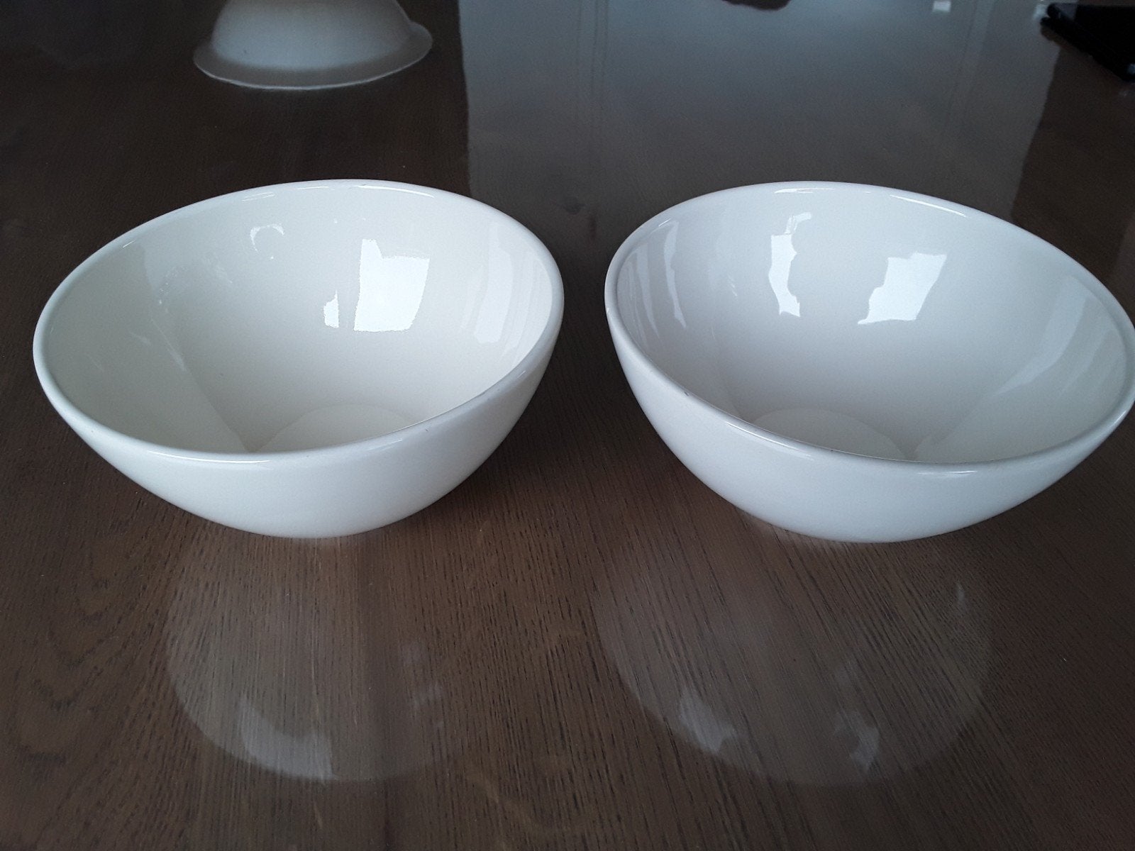 2 witte kommen, schaaltjes, Ophalen of Verzenden, Zo goed als nieuw, Effen, Kom(men)