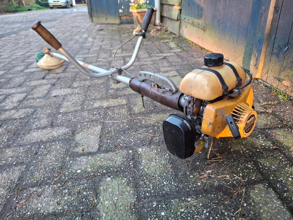 Robin Bushcutter NB03 Benzine Bosmaaier, Tuin en Terras, Bosmaaiers, Ophalen, Benzine, Gebruikt, Robin