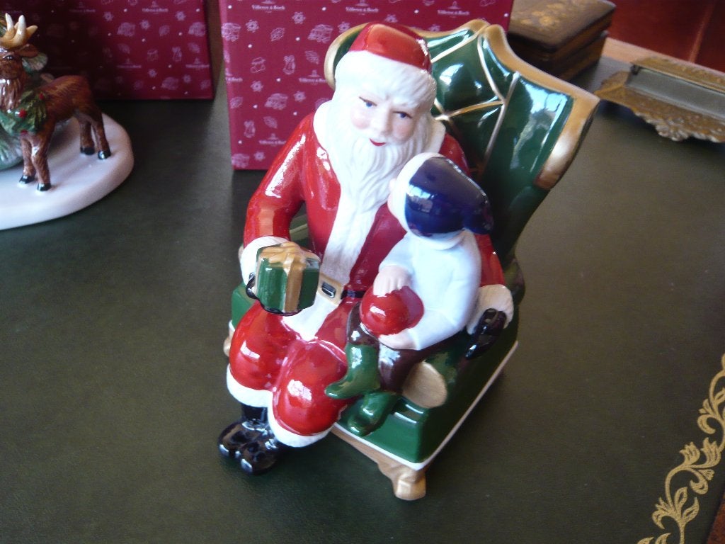 Villeroy & Boch Christmas Toys speeldoos Kerstman op stoel, Diversen, Ophalen of Verzenden, Nieuw