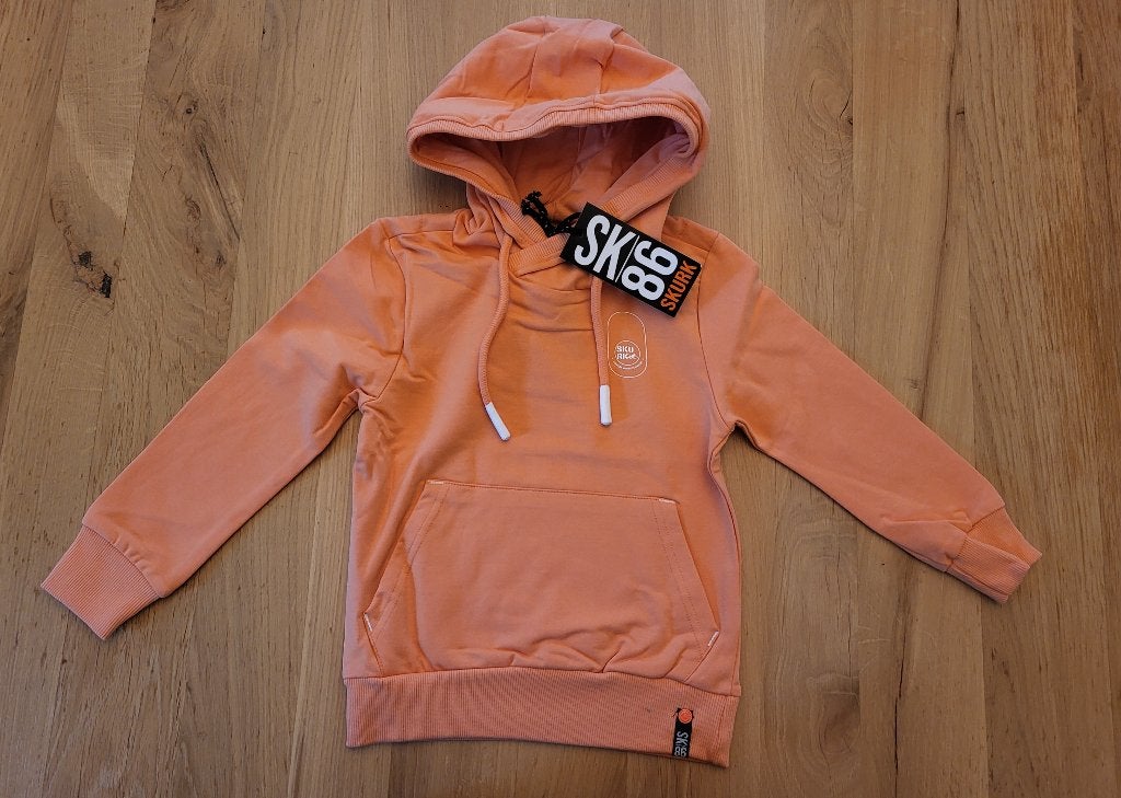 Nieuw! Skurk trui, hoodie, koraal, wit, maat 104, Skurk, Trui of Vest, Nieuw, Ophalen of Verzenden