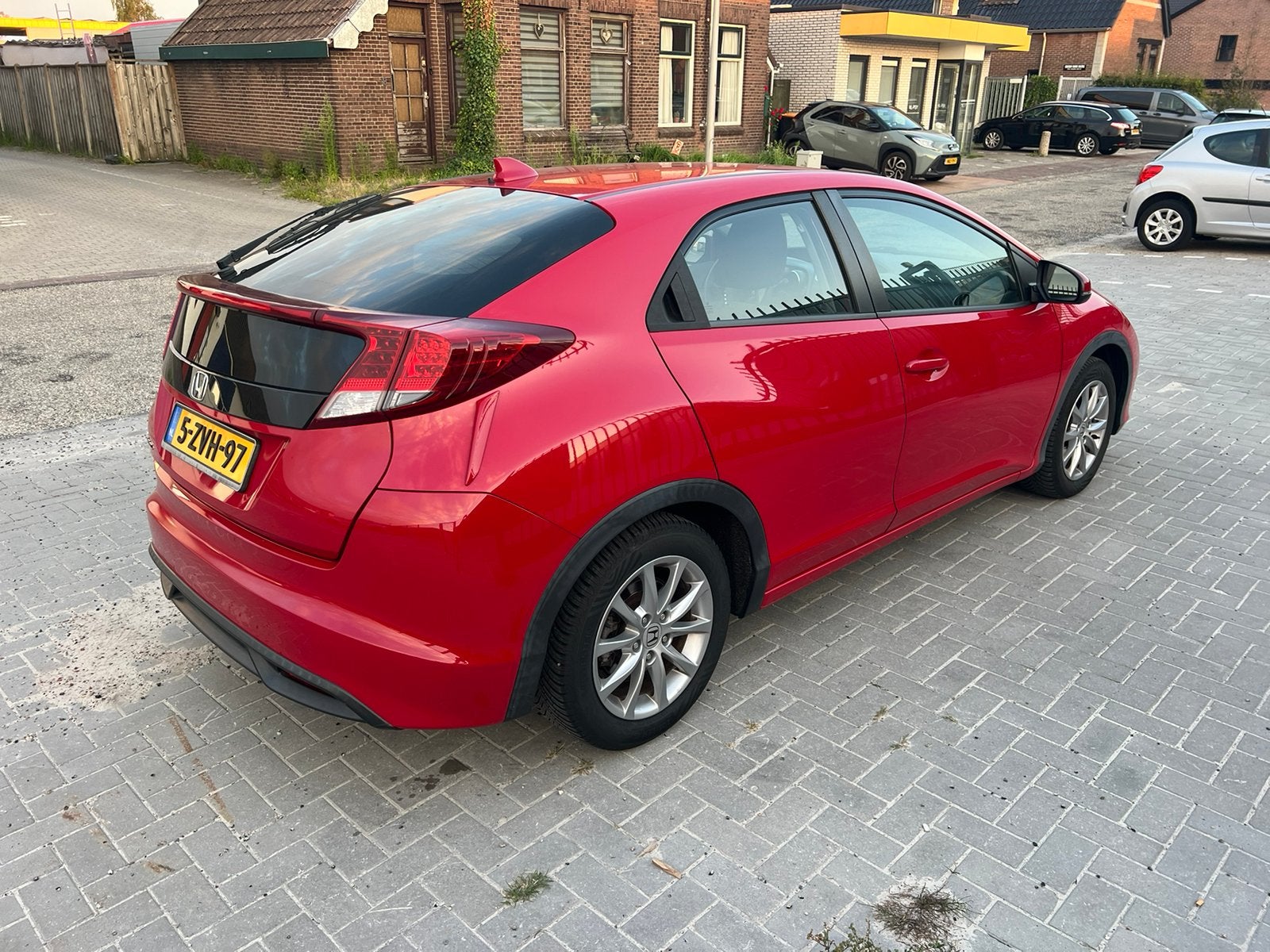 Honda Civic 1.4 I AIRCO lang apk 5 deurs 2015 nieuw model, Auto's, Voorwielaandrijving, 4 cilinders, Origineel Nederlands, Handgeschakeld
