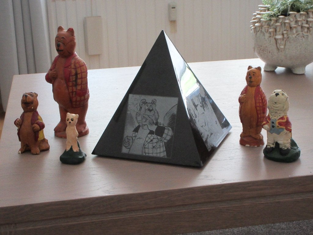 Bommel en tom poes beeldjes.Piramide met bommel, Ophalen of Verzenden, Meerdere stripboeken, Maarten Toonder, Zo goed als nieuw