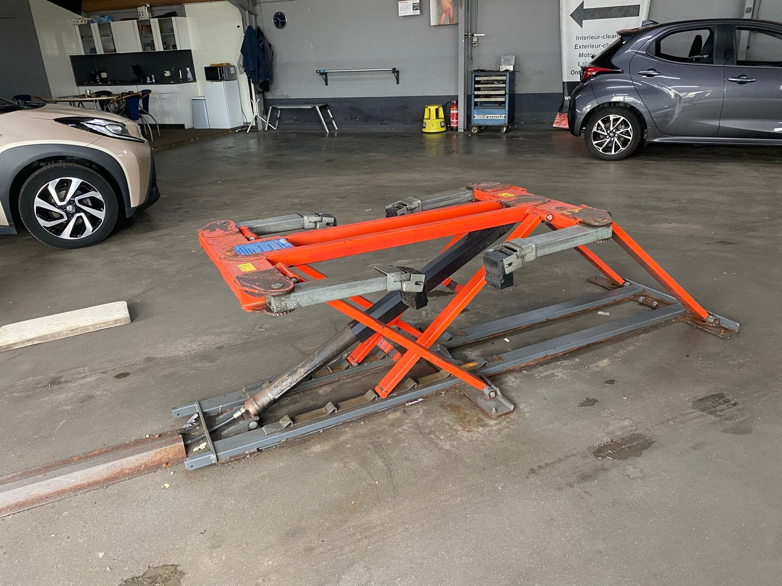 Grazia Officine Meccaniche schaarlift voor auto's, Auto diversen, Autogereedschap, Ophalen, Gebruikt