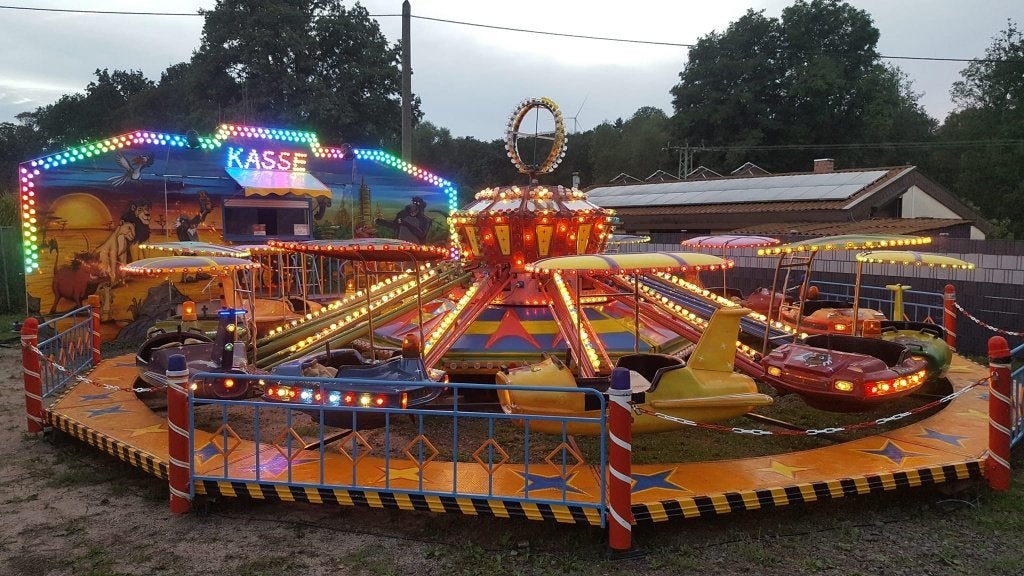 kermis Attractie Lutz Pressluftflieger, Ophalen, Gebruikt