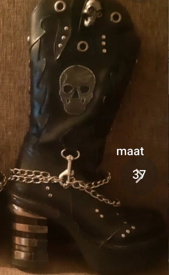 New Rock laarzen met doodshoofden en kettingen - Maat 37, Kleding | Dames, New Rock, Zwart, Lage of Enkellaarzen, Ophalen of Verzenden