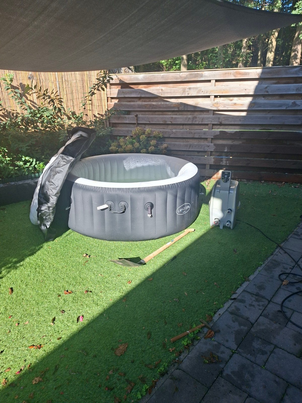 Lay-Z-Spa Opblaasbare Jacuzzi - gebruikt, Ophalen, Gebruikt, Afdekzeil, Opblaasbaar