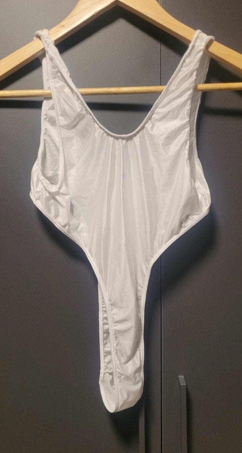 stringbody glanzende stof, Ophalen of Verzenden, Zo goed als nieuw, Wit