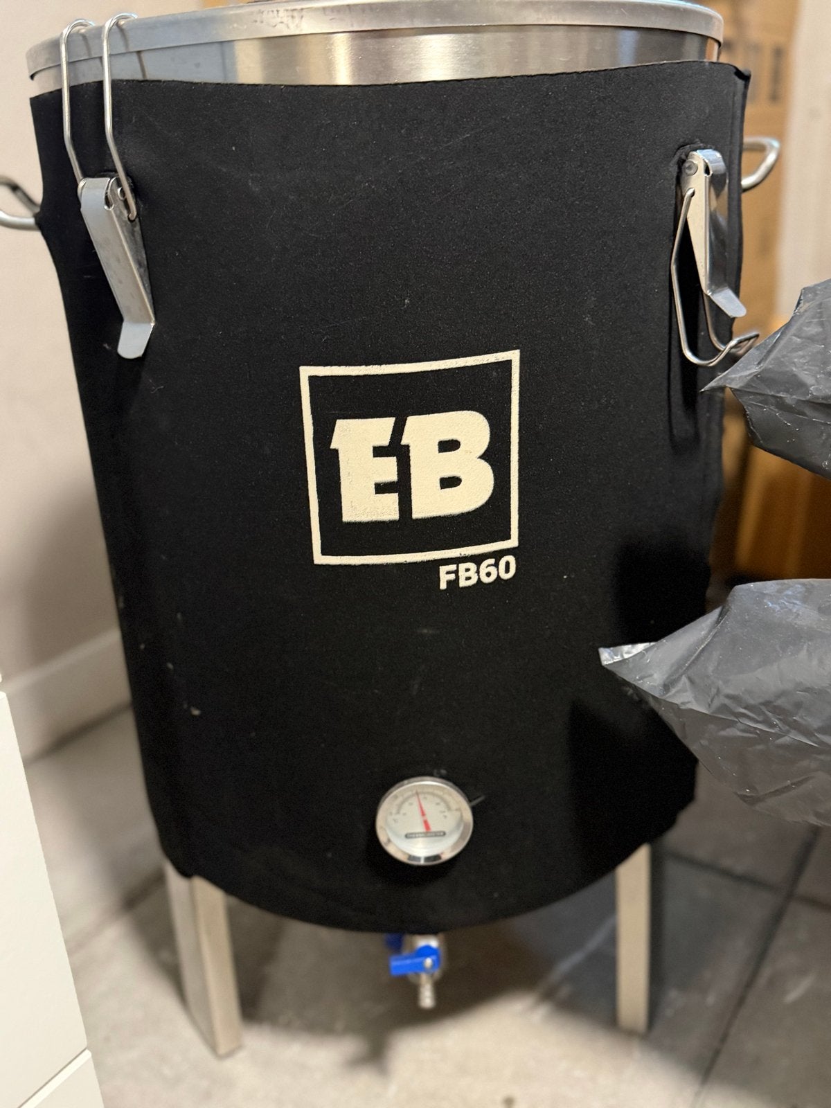 EasyBrew FB60 Brouwketel met Isolatie en Koelspiraal, Ophalen, Zo goed als nieuw
