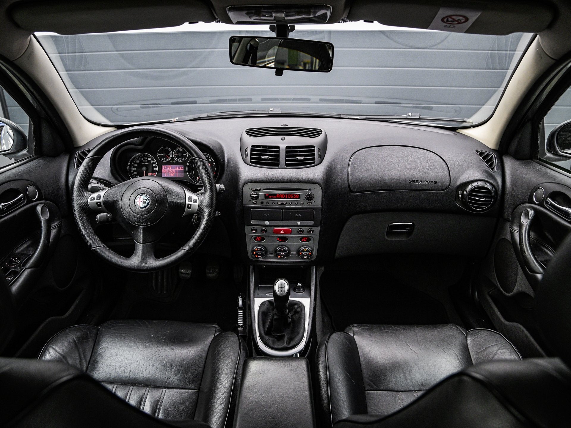 Alfa Romeo 147 1.6 T.Spark Progression | Leder | Climate con, Auto's, Voorwielaandrijving, Gebruikt, Zwart, 4 cilinders