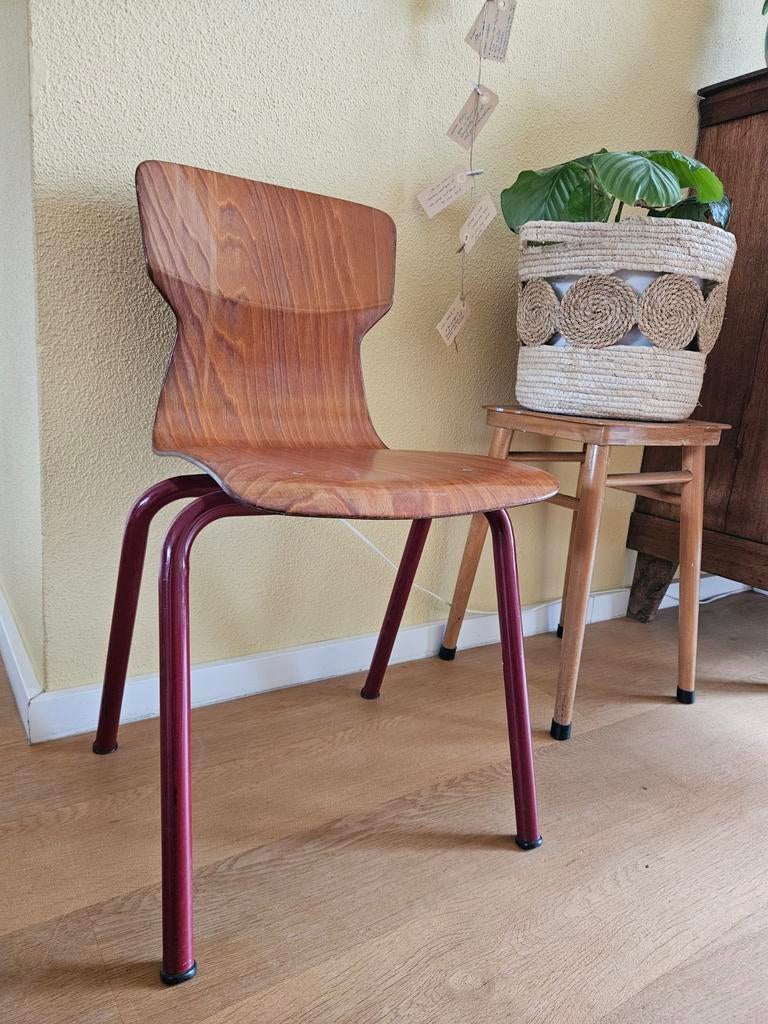 Mooi kinderstoeltje retro schoolmeubilair, Ophalen, Gebruikt, Stoel(en)
