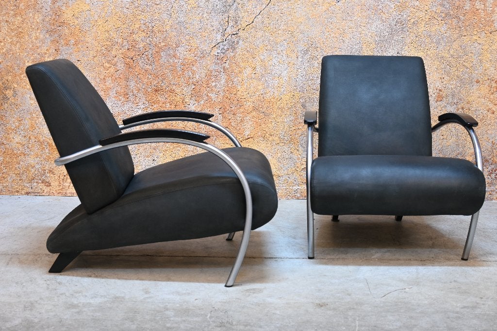 IZG staat 2 zwarte leren Gelderland 5470 design fauteuils, Hout, 75 tot 100 cm, Zo goed als nieuw, Gelderland