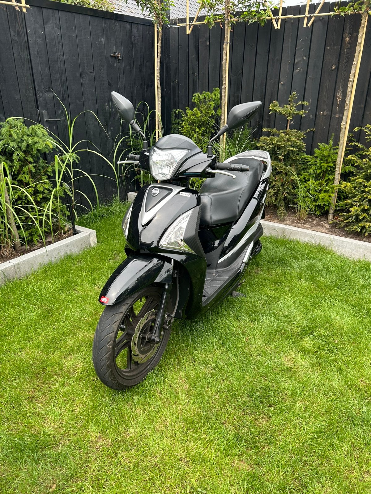 Scooter SYM Symphony ST (2018) | 18.038 km | Zeer netjes, Ophalen, Overige modellen, Maximaal 45 km/u, Zo goed als nieuw