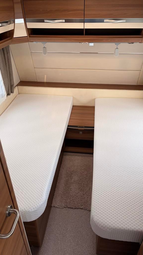 2 caravanmatrassen 85x200cm met ronde hoeken, Ophalen of Verzenden, Zo goed als nieuw