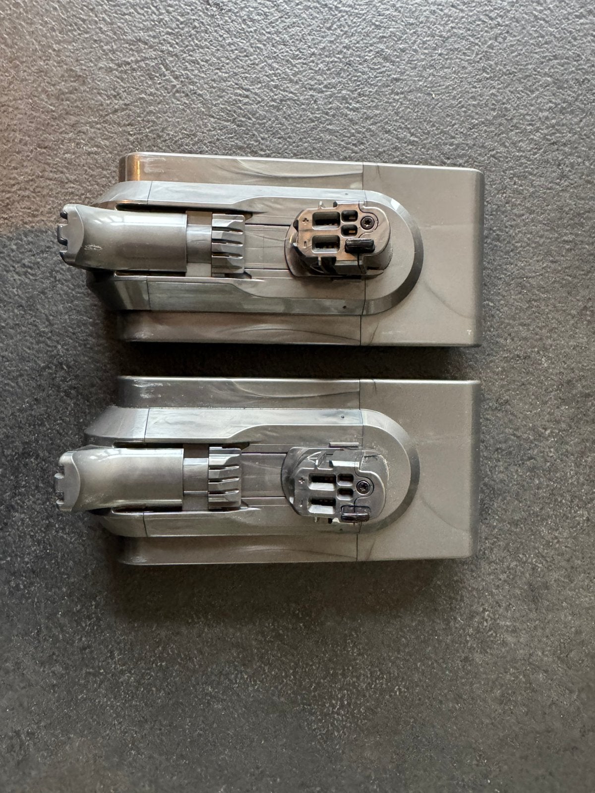 Dyson v10 accu en accessoires, Witgoed en Apparatuur, Stofzuigers, Ophalen, Gebruikt, Draadloos, Dyson