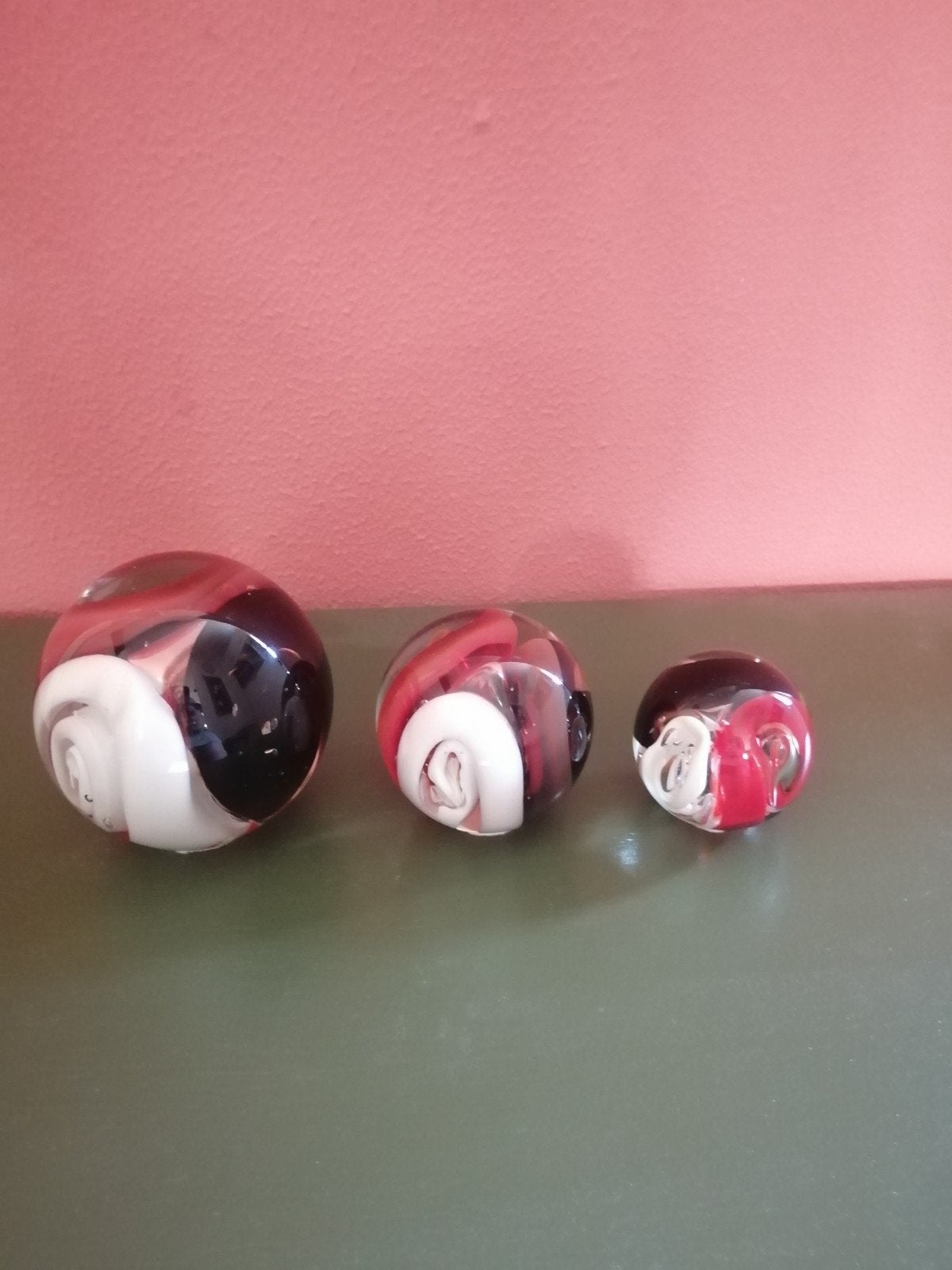 3 glazen decoratie ballen, Ophalen of Verzenden, Glas, Rood, Klassiek