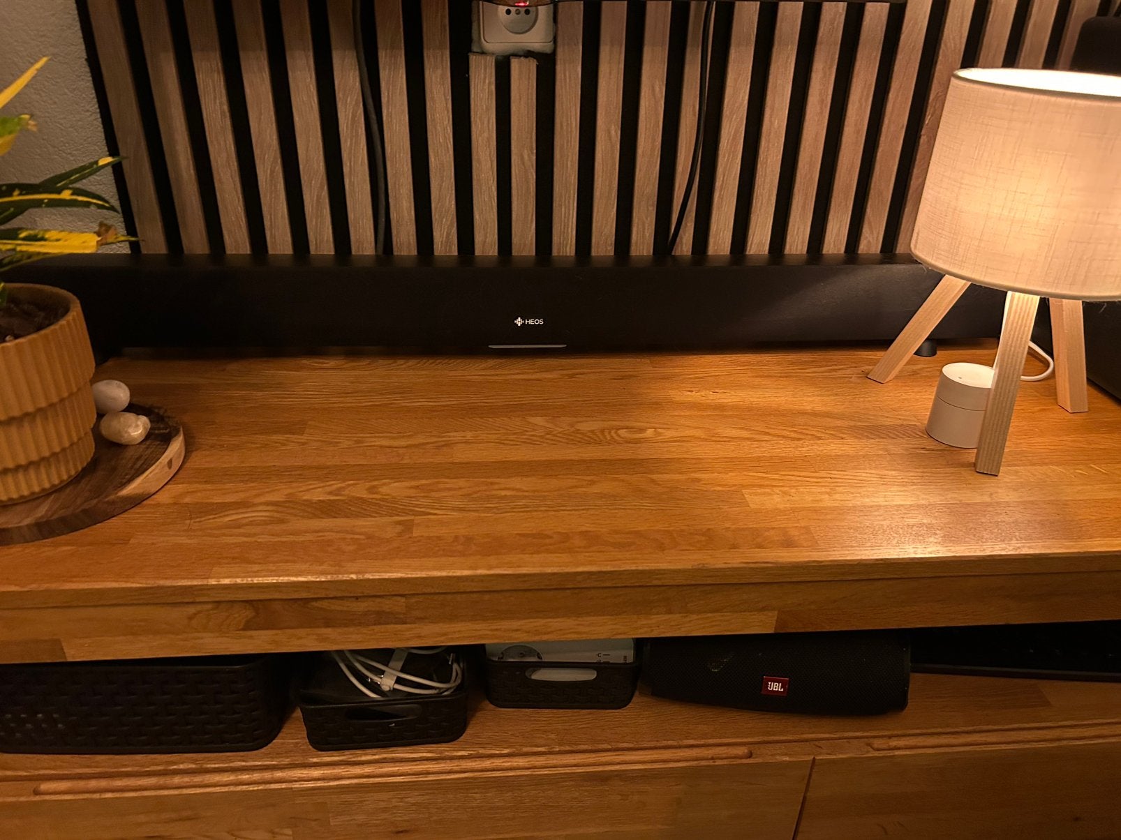 Heos sound bar + subwoofer + 2 surround sound speakers, Soundbar, Zo goed als nieuw, Overige spelers, 40 tot 70 watt