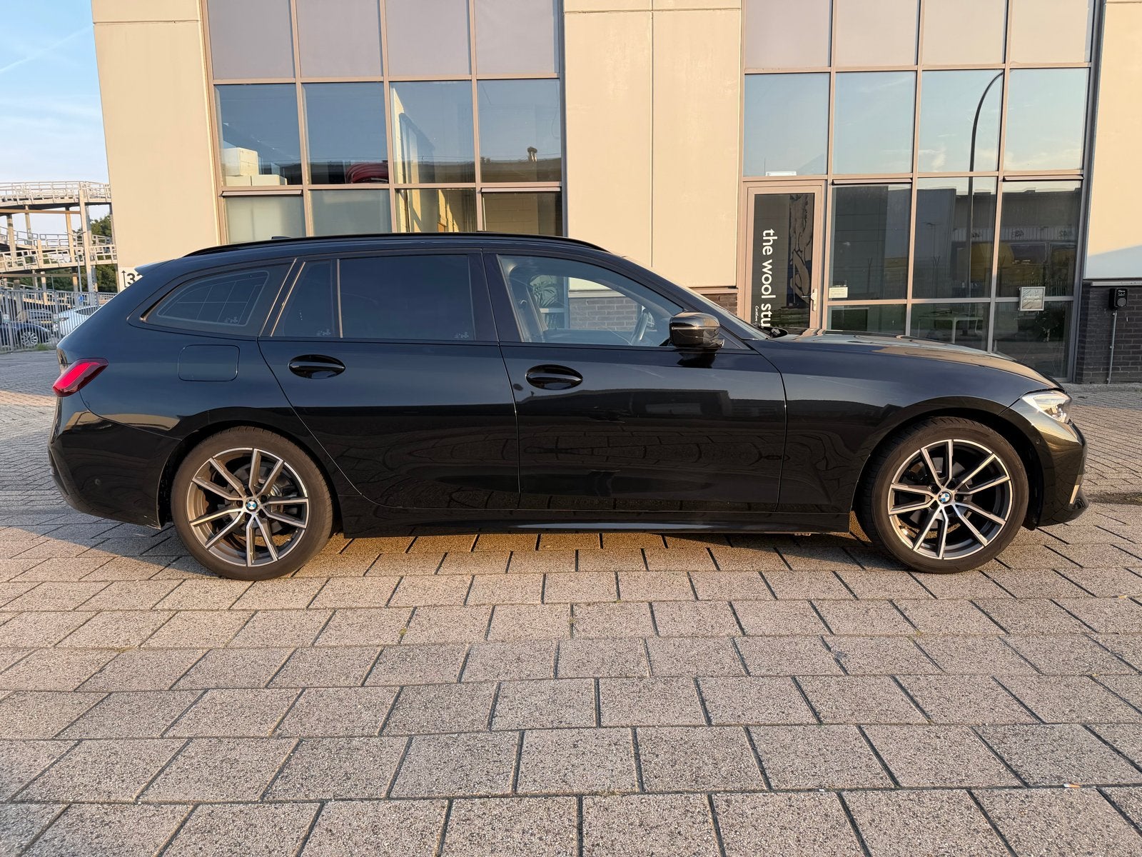 BMW 3-Serie 320d 190pk Aut 2020 Zwart, Auto's, Automaat, Achterwielaandrijving, Zwart, Origineel Nederlands
