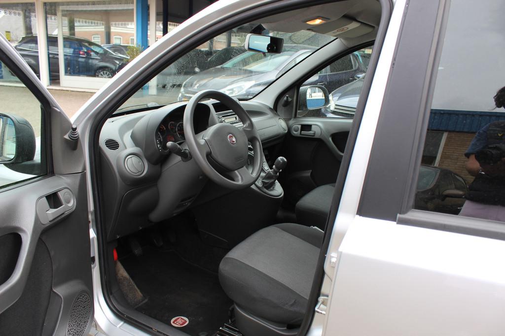 Fiat Panda 1.2i "Celebration" (bj 2010), Auto's, Euro 5, Stof, Gebruikt, Origineel Nederlands
