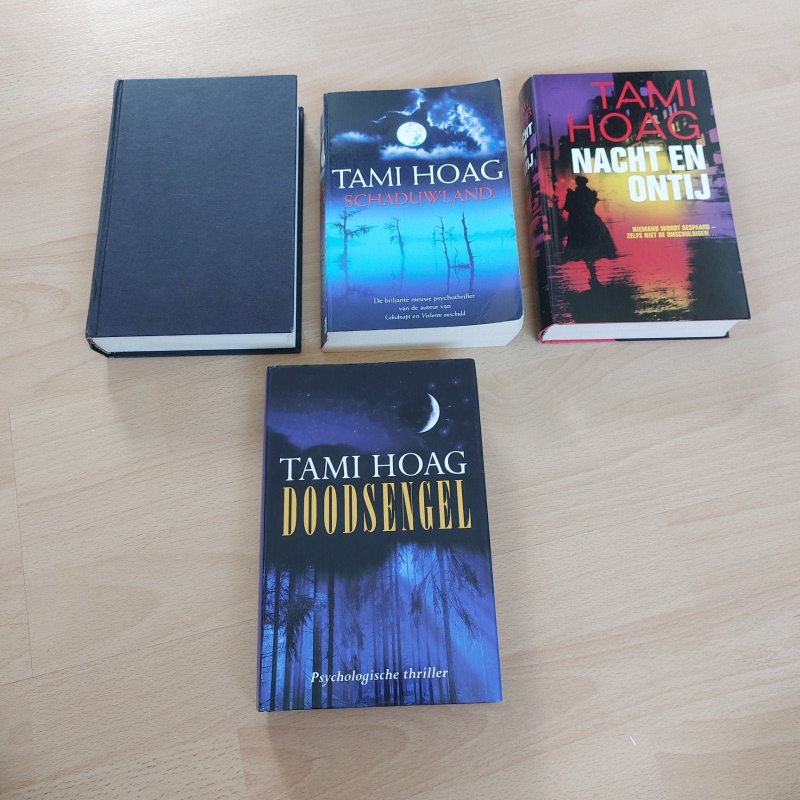 4 Tami Hoag thrillers, Boeken, Ophalen of Verzenden, Gelezen, Tami Hoag, Wereld overig