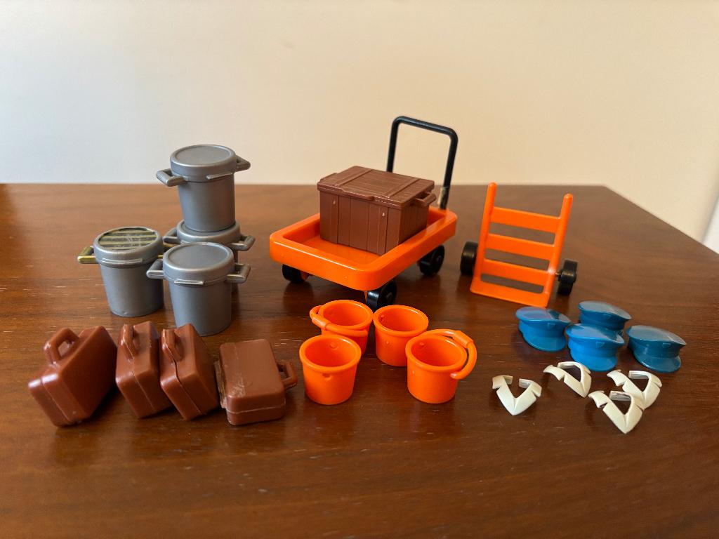 Vintage Playmobil cargomedewerker + bagage (1975), Ophalen of Verzenden, Gebruikt, Complete set