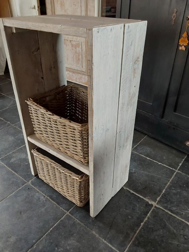 Leuke kast steigerhout met 2 rieten manden, Ophalen, Minder dan 50 cm, Minder dan 75 cm, 105 cm of meer