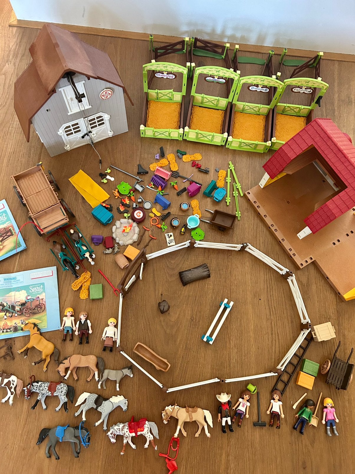 Playmobil paarden stal manege Spirit ponyranch, Ophalen of Verzenden, Zo goed als nieuw